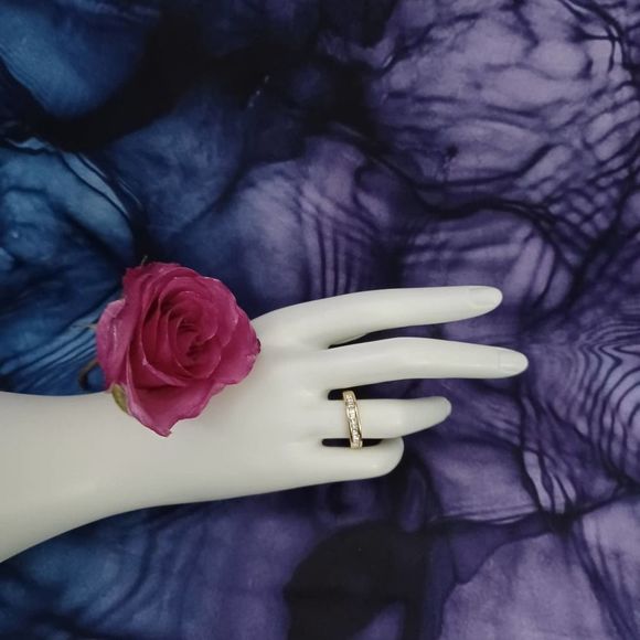 Swarovski Elements - Size 6¾ - 18K gold plated ring as pictured - Picture 2 of 6